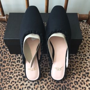 NIB J. Crew Canvas Ruffle Mule - Black, 6.5 🖤